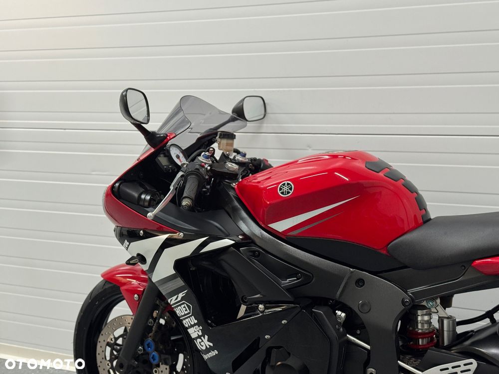 Yamaha R6 - 17