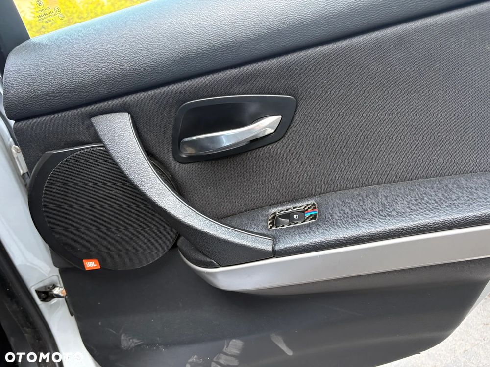 BMW Seria 3 - 16