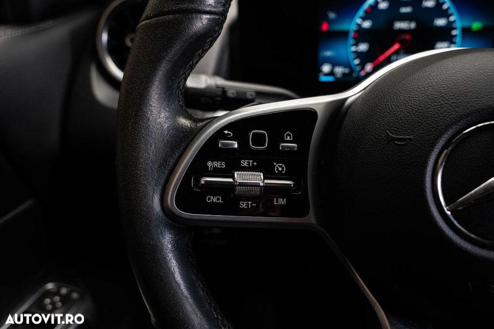 Mercedes-Benz GLB 220 d 8G-DCT Style - 24