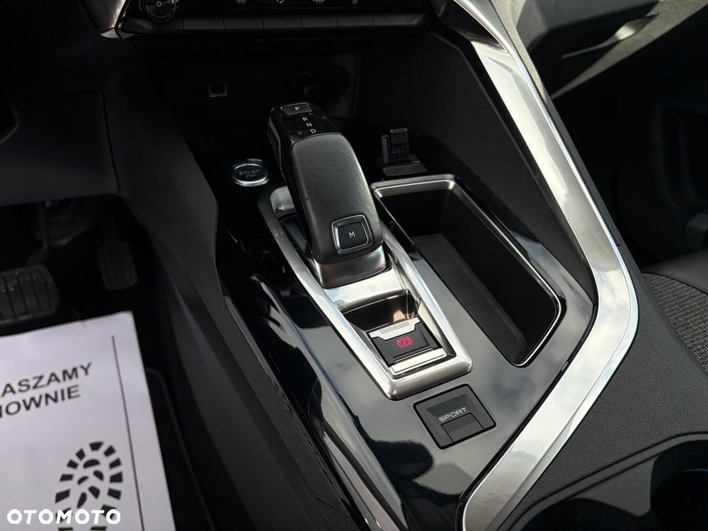 Peugeot 3008 PureTech 130 Stop & Start GPF EAT8 Allure - 12