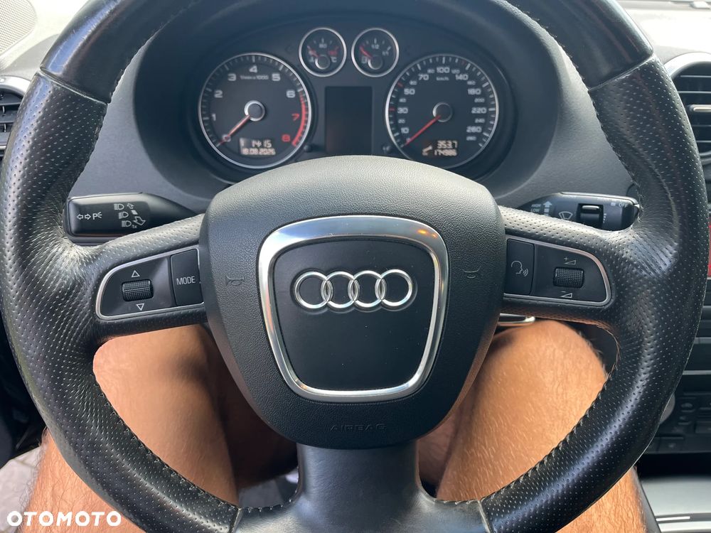 Audi A3 Sportback 1.8 TFSI Attraction - 17