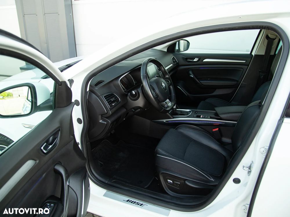 Renault Megane ENERGY dCi 110 EDC BOSE EDITION - 9