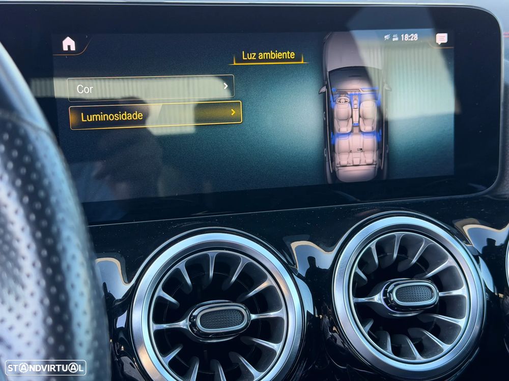 Mercedes-Benz EQA 300 4Matic - 24