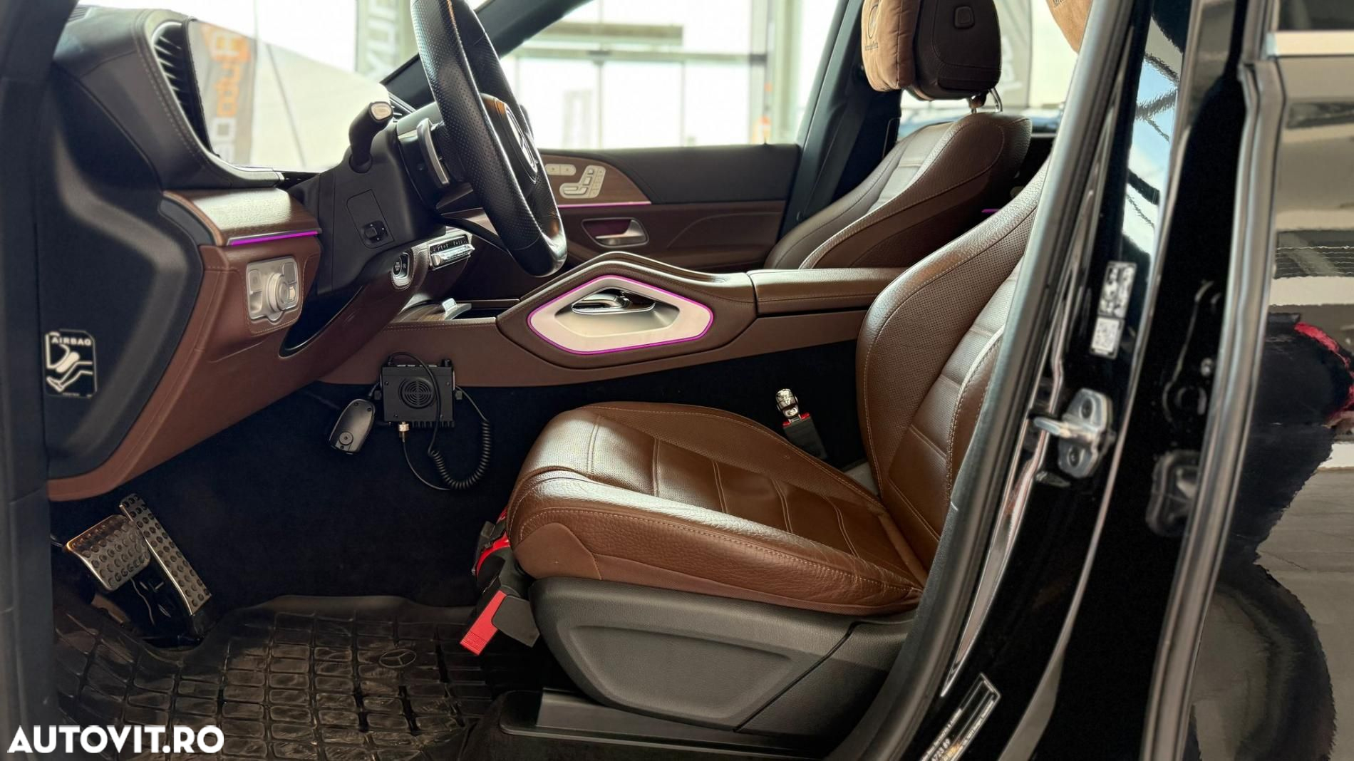 Mercedes-Benz GLS - 11