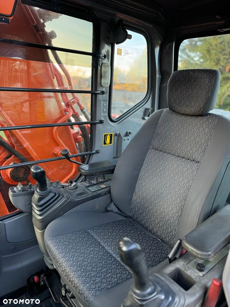Hitachi ZX130W - 11