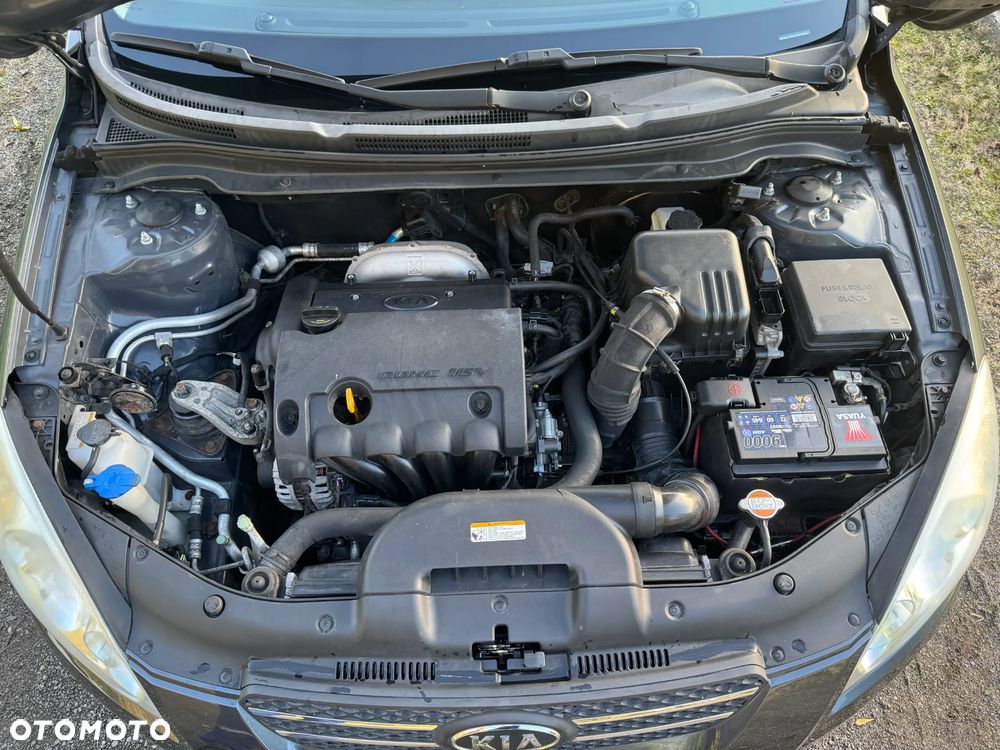 Kia Ceed - 23