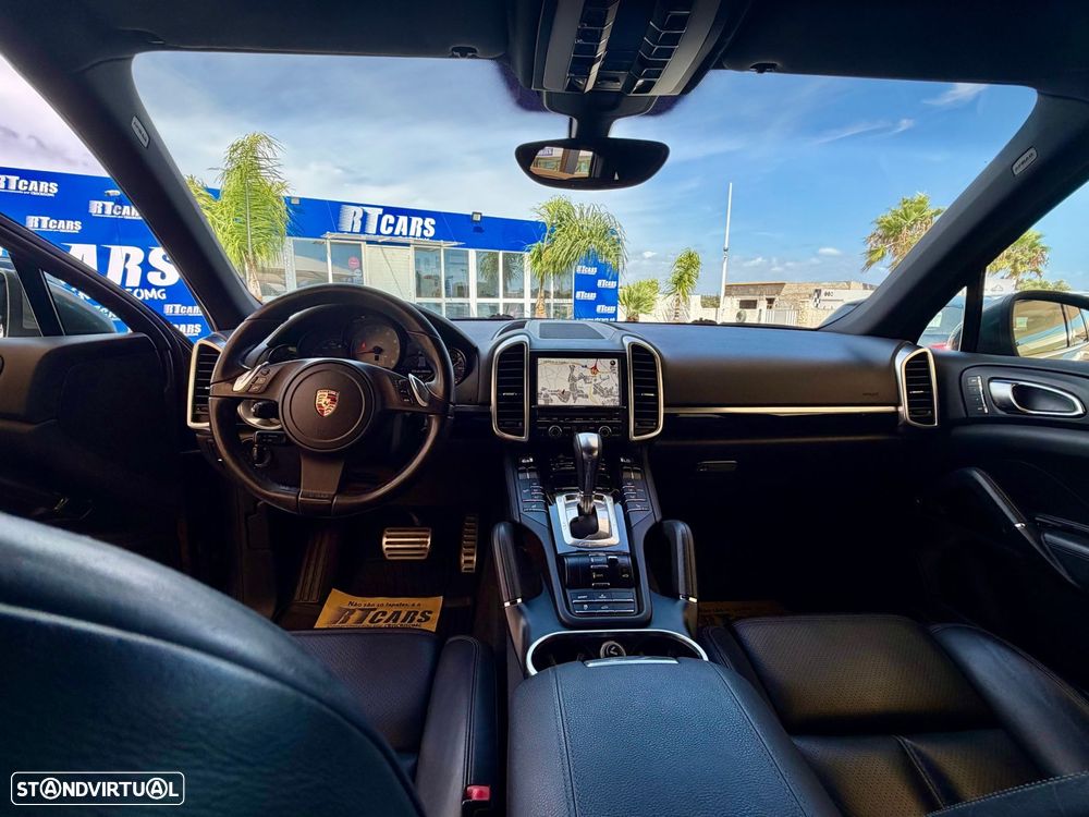 Porsche Cayenne S - 18