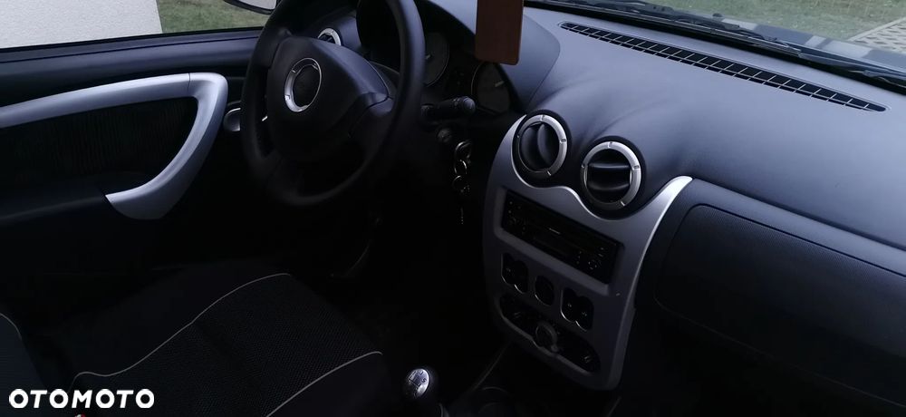 Dacia Sandero 1.6 Laureate - 5