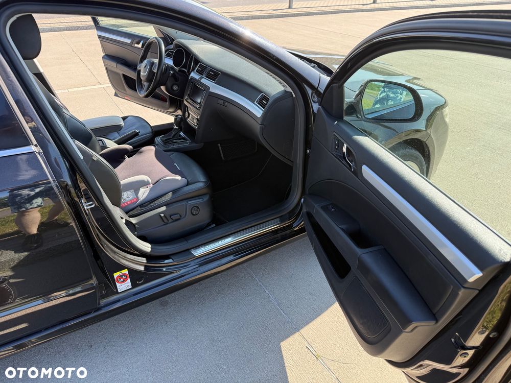 Skoda Superb 2.0 TDI Elegance DSG - 15