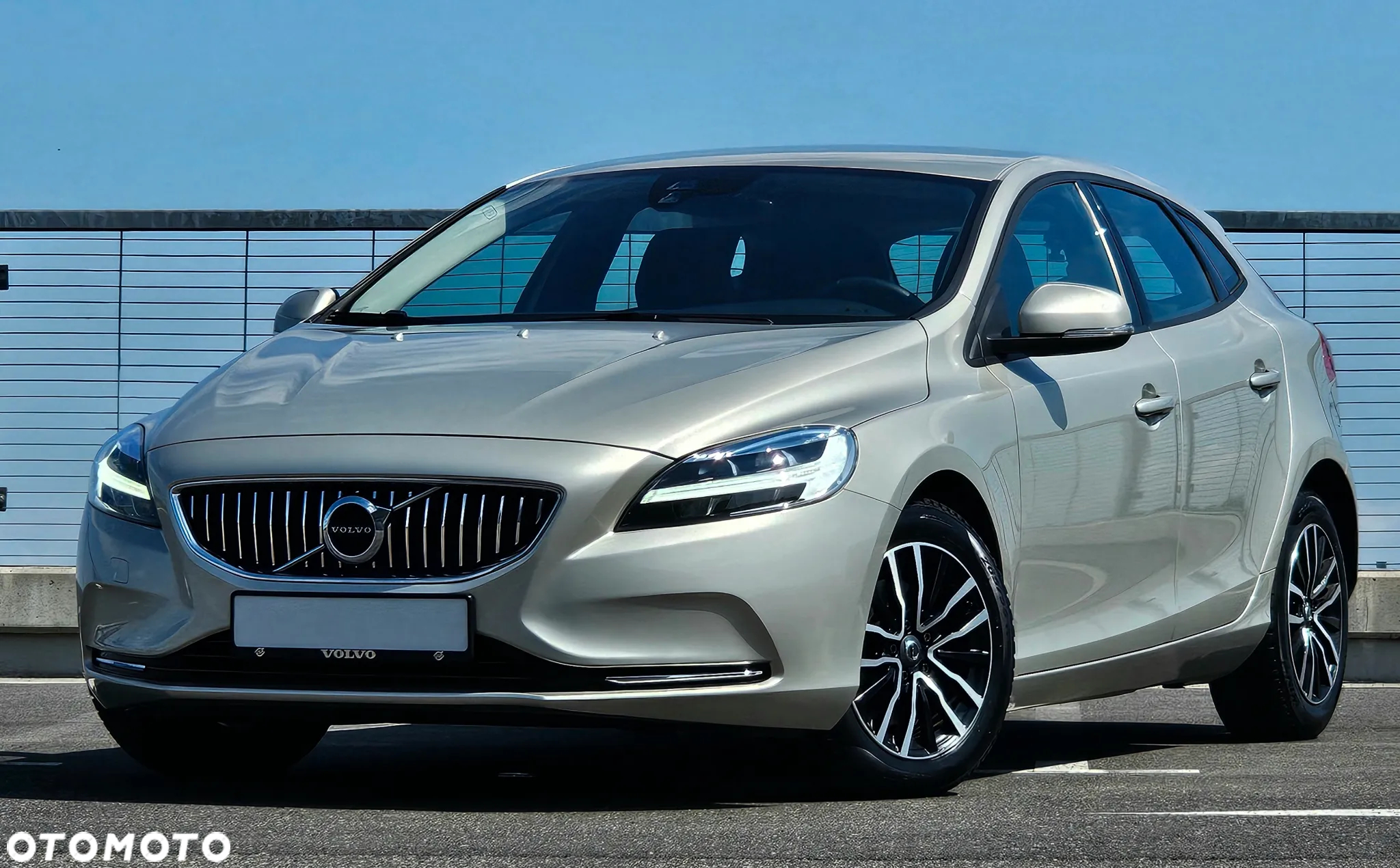 Volvo V40 - 3