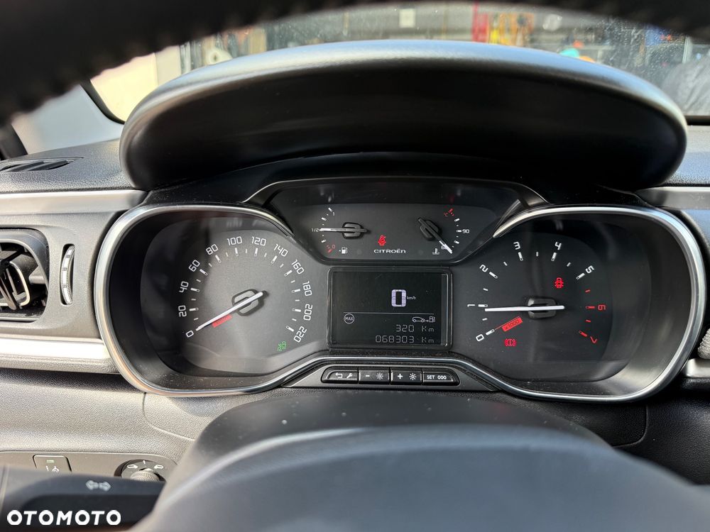 Citroën C3 1.2 PureTech Shine - 17
