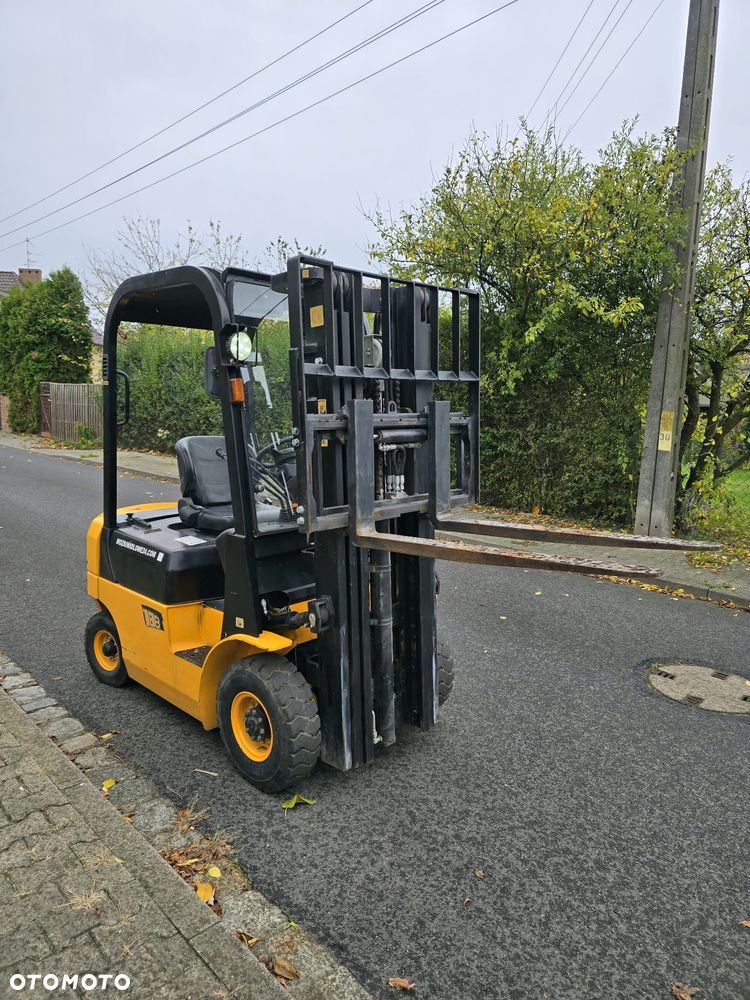 Mitsubishi wózek widłowy diesel fd18 triplex automat - 8