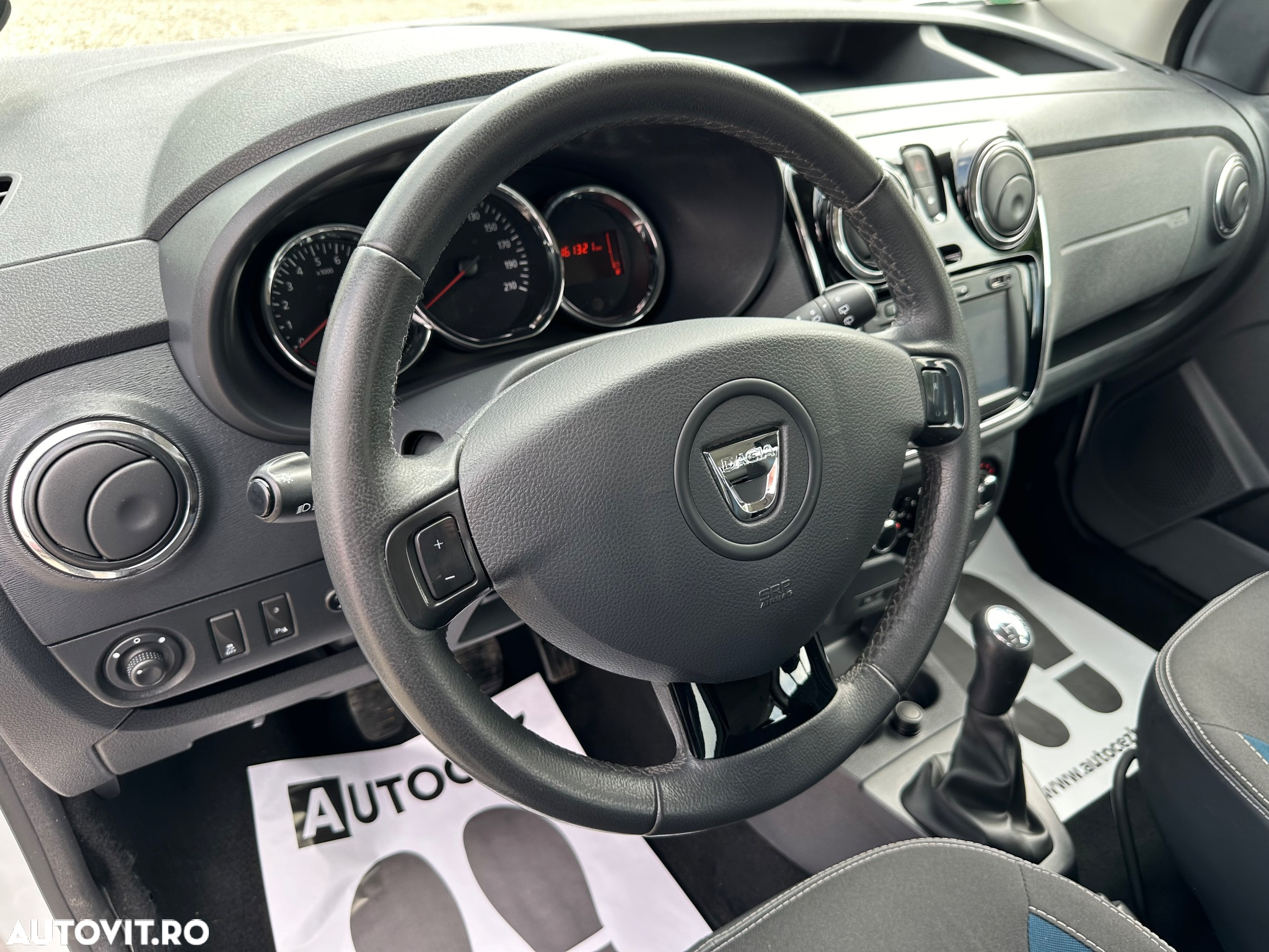 Dacia Dokker 1.5 Laureate - 16