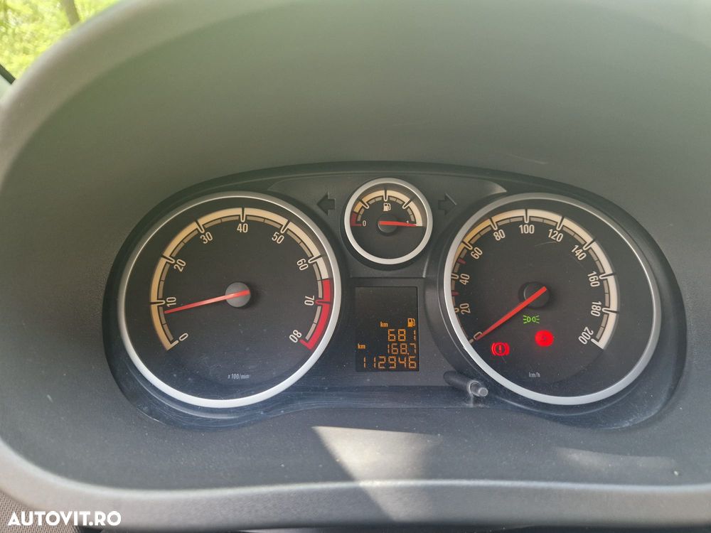 Opel Corsa - 4