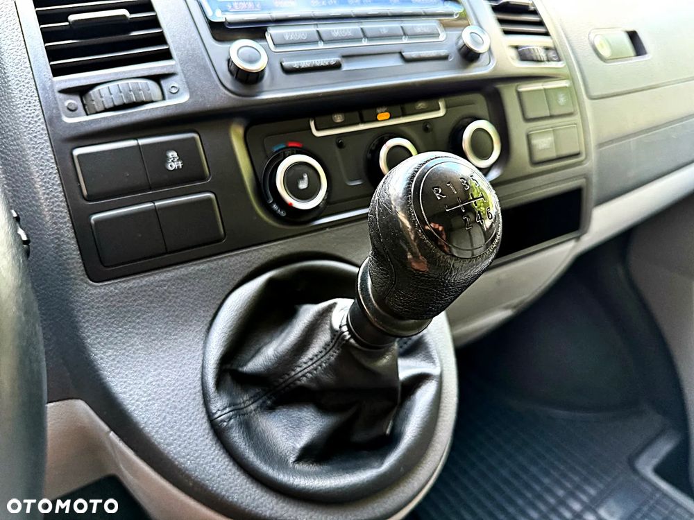 Volkswagen TRANSPORTER T5 LIFT - 36