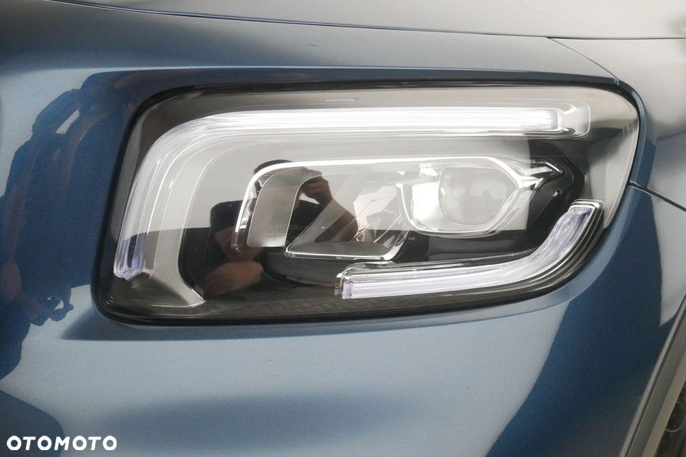 Mercedes-Benz GLB - 13