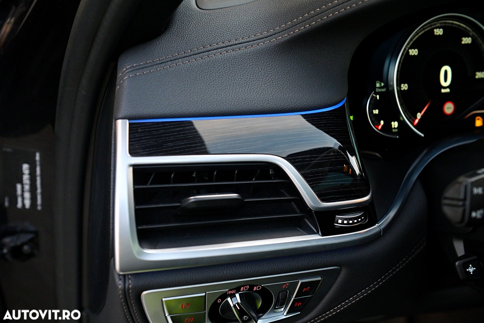 BMW Seria 7 740d xDrive - 13