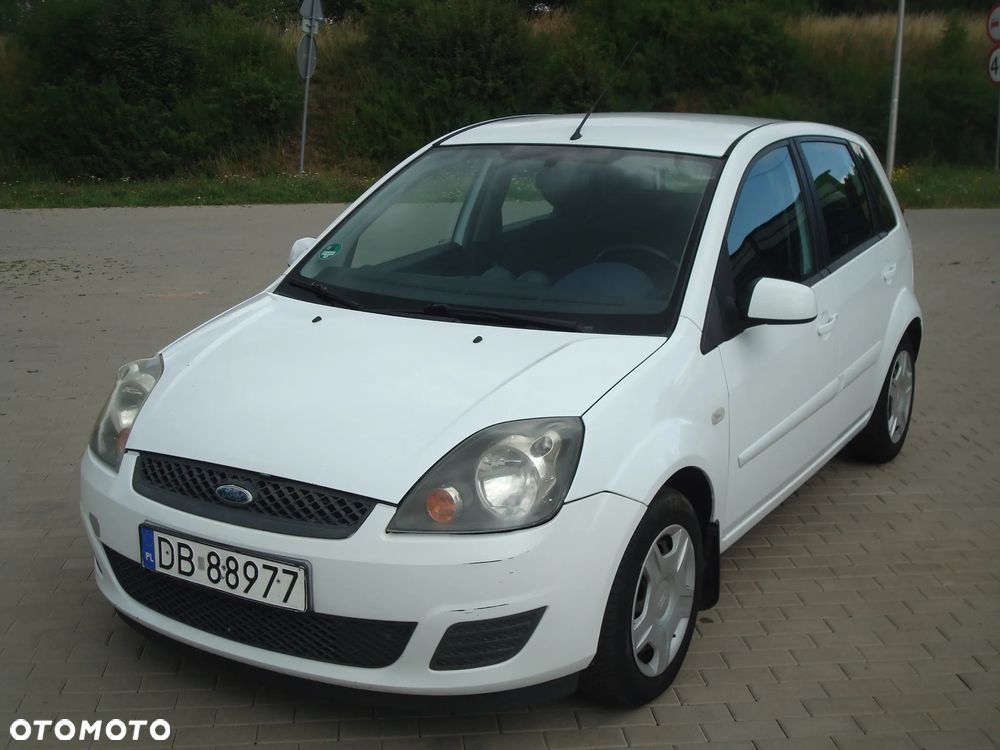 Ford Fiesta 1.25 Trend - 17