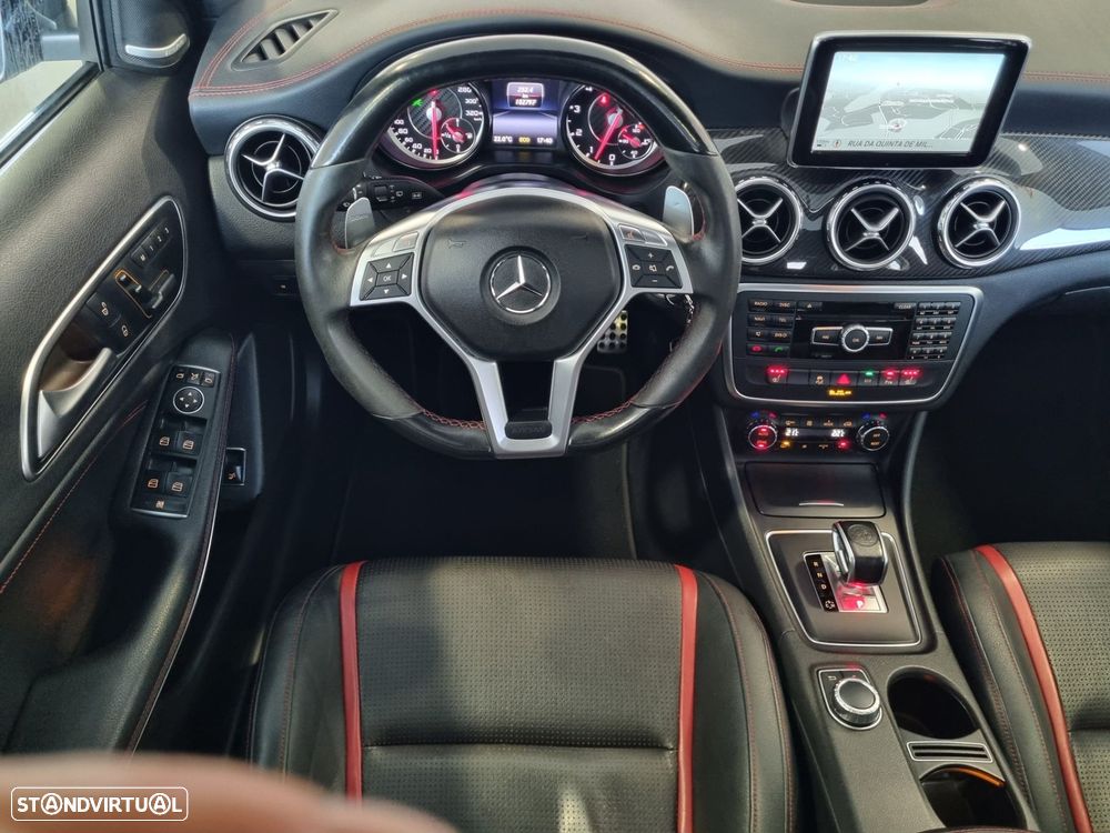 Mercedes-Benz GLA 45 AMG 4-Matic - 13