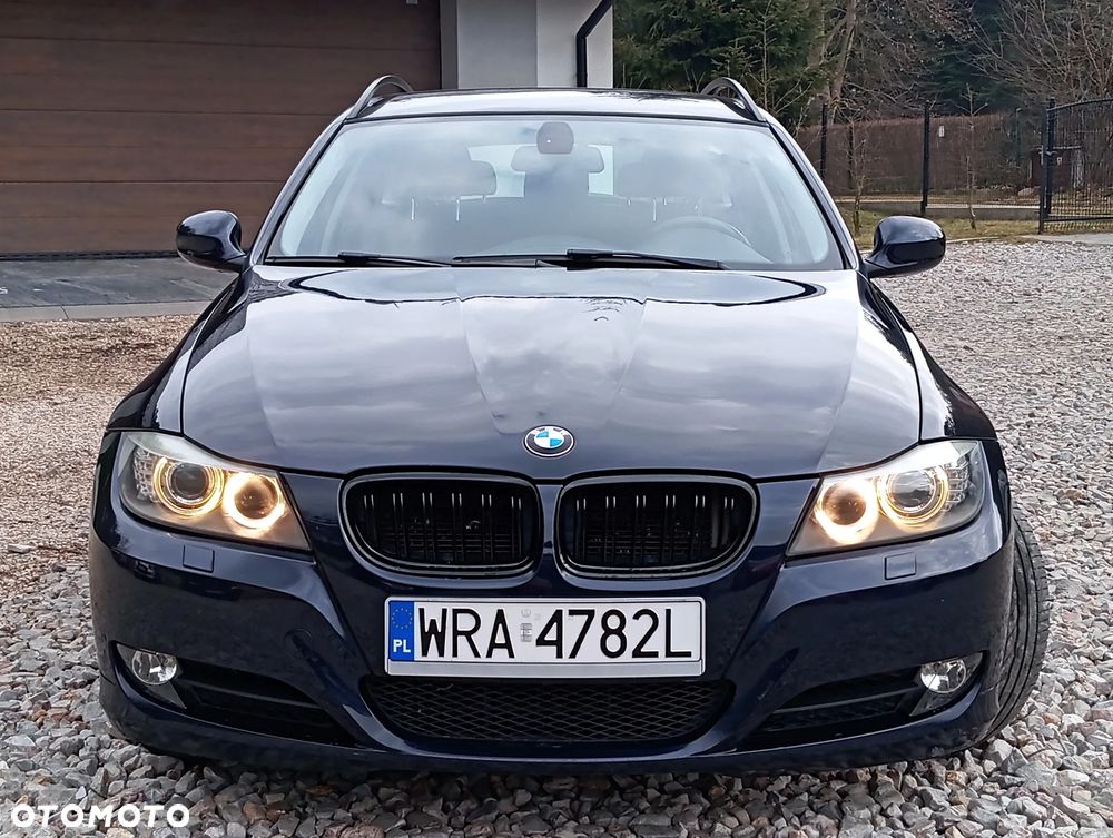 BMW Seria 3 318i Edition Sport - 12