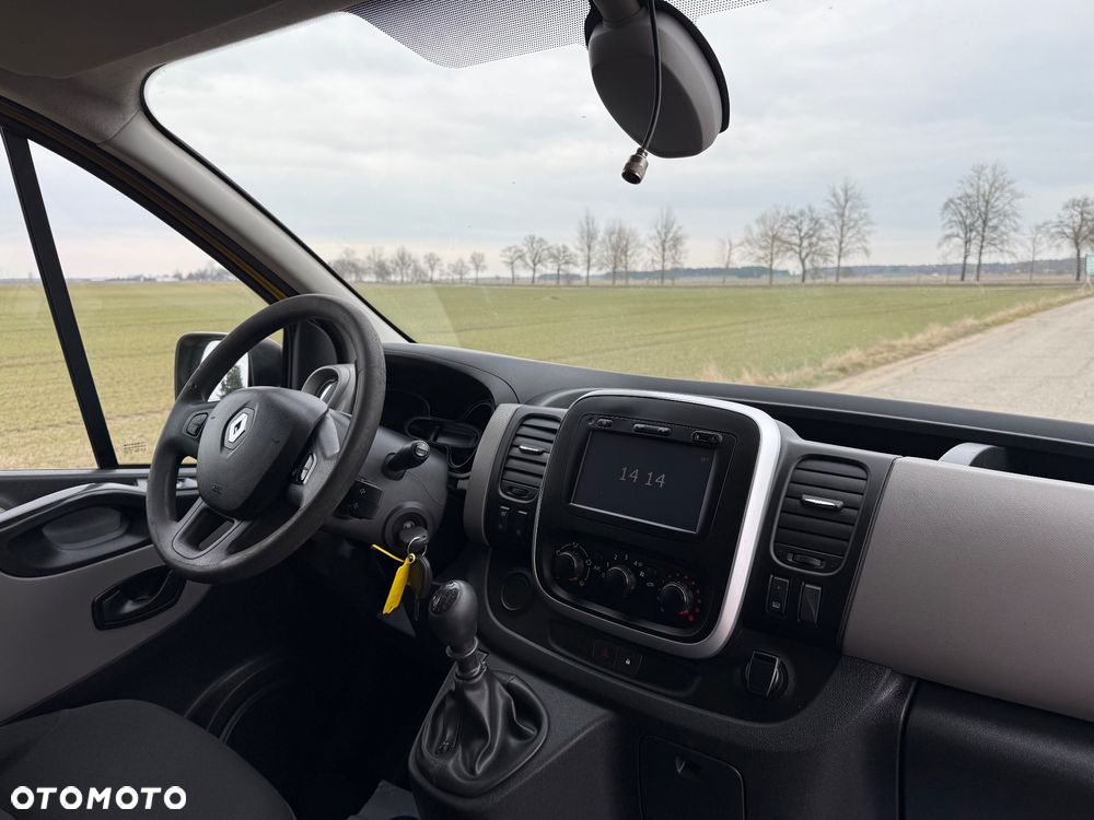 Renault Trafic - 23