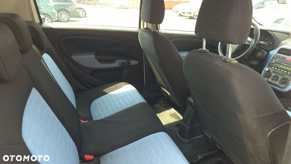 Fiat Grande Punto - 8