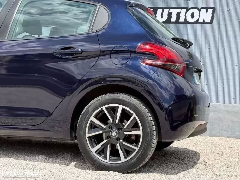Peugeot 208 1.6 BlueHDi Style - 10