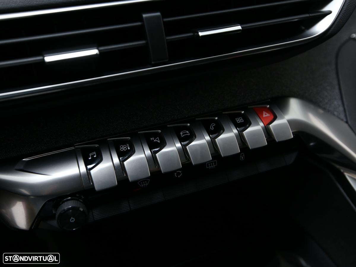 Peugeot 3008 1.5 BlueHDi Allure - 21
