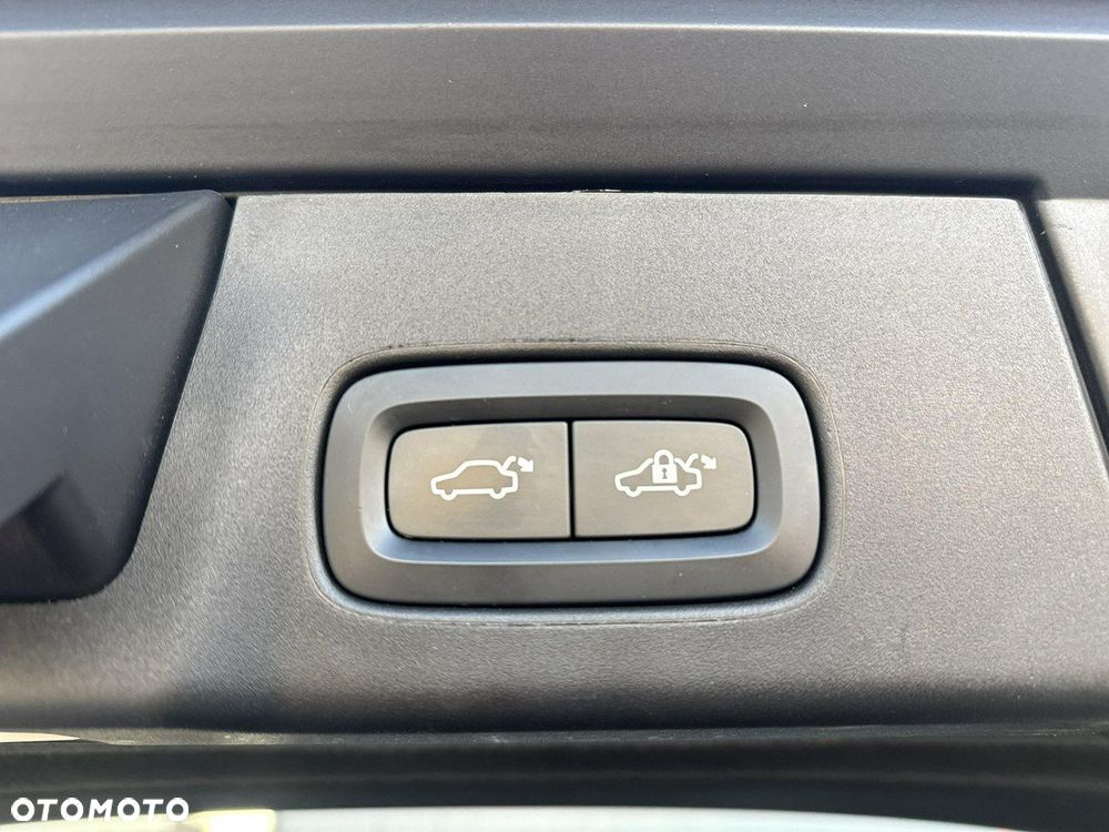 Volvo V90 Cross Country B5 D AWD Pro - 18