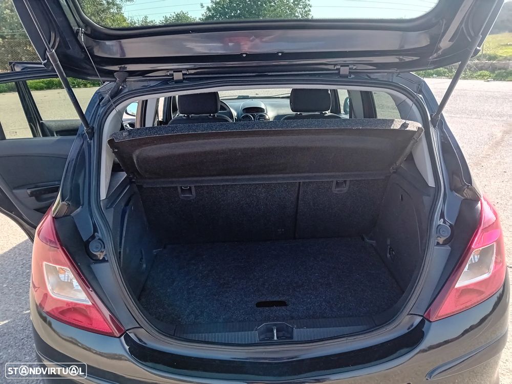 Opel Corsa 1.2 Cosmo 111 - 7