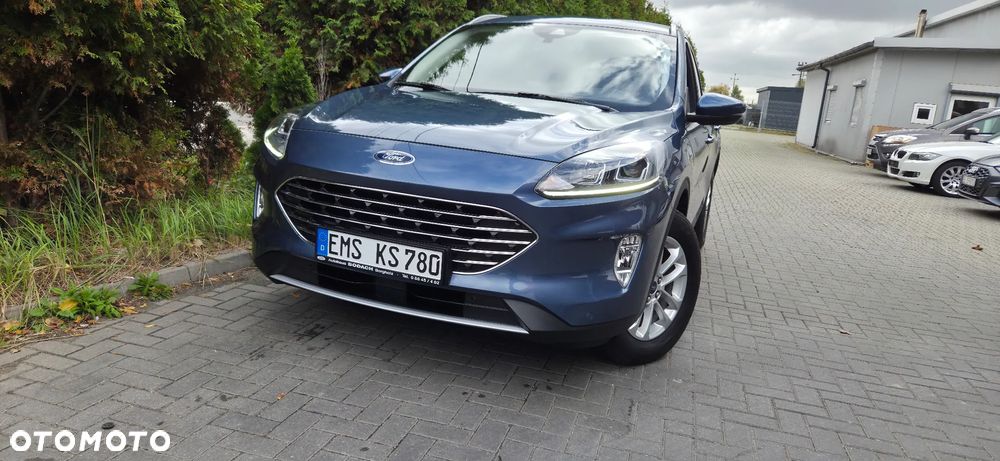 Ford Kuga - 1