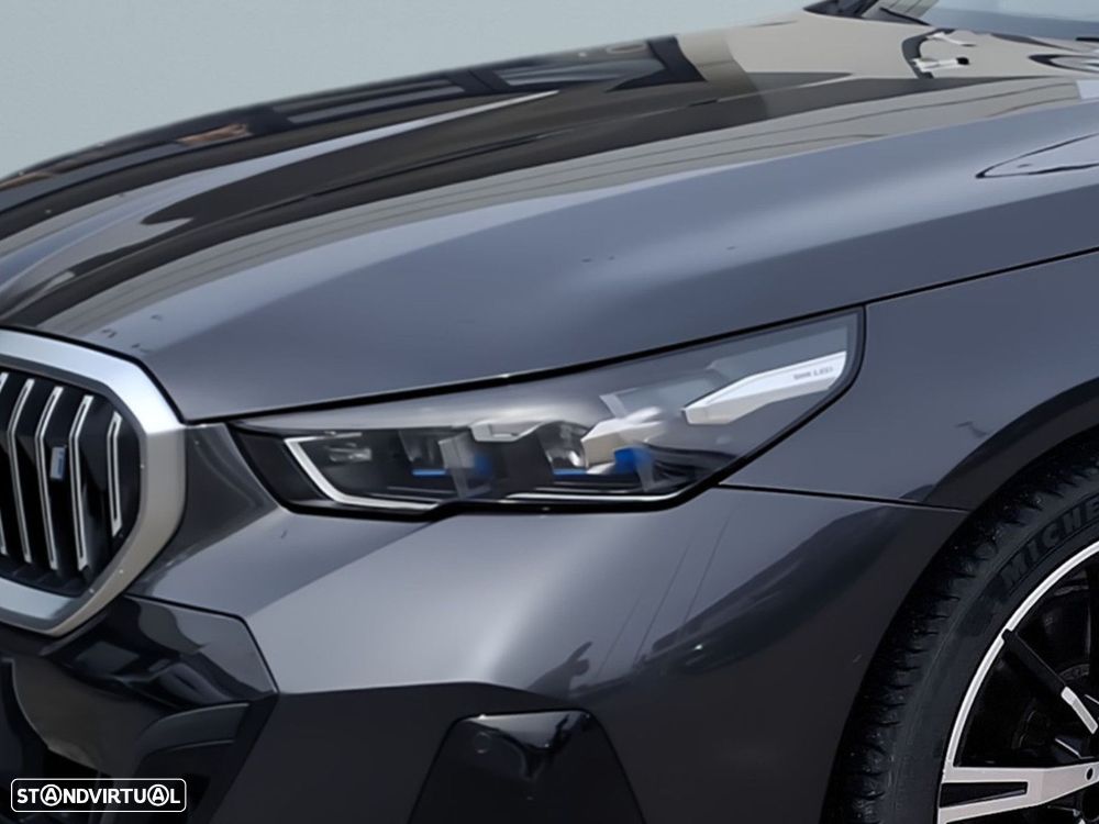 BMW i5 eDrive40 Pack Desportivo M — fotografia 4