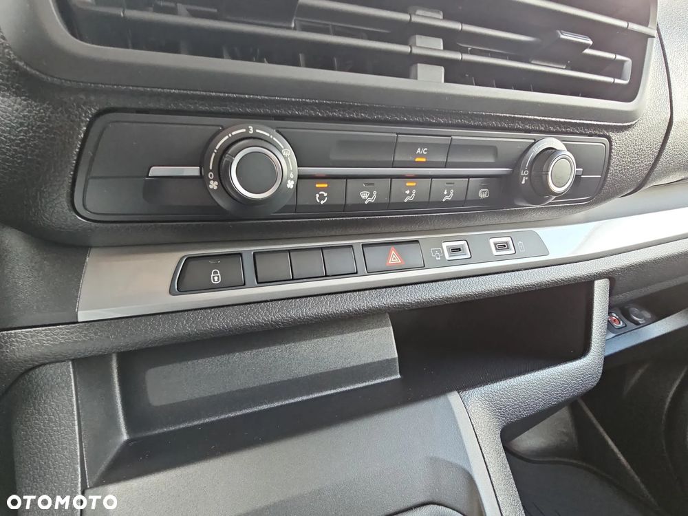 Fiat Scudo BRYGADOWY 6-cio osobowy - 28