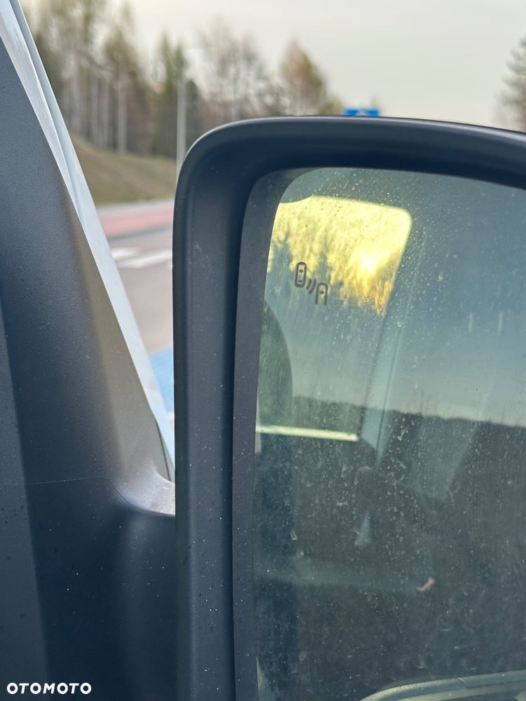 Volkswagen Crafter - 13