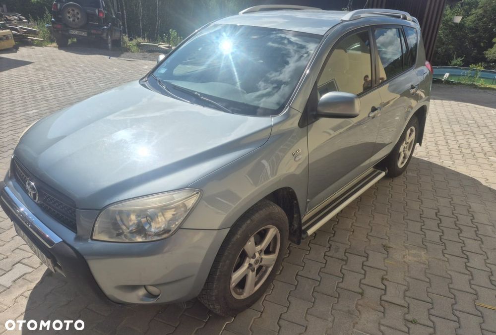 Toyota RAV4 2.2 D-4D Sol - 1