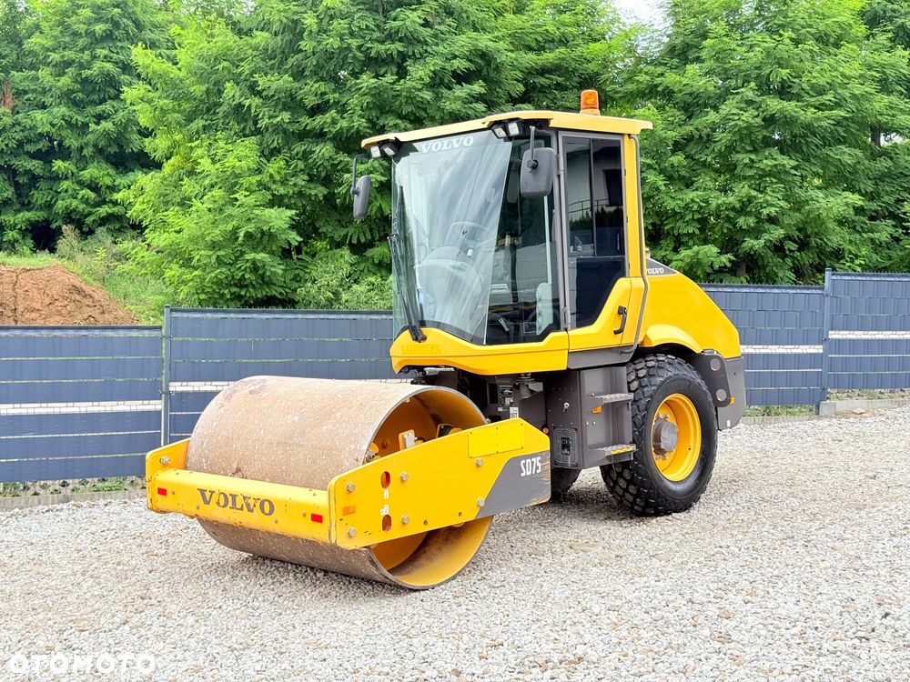 Volvo * Walec Volvo SD 75 * Jak Nowy * Tylko 640 Motogodzin * Walec Drogowy Guma Stal * 8 TON * - 2