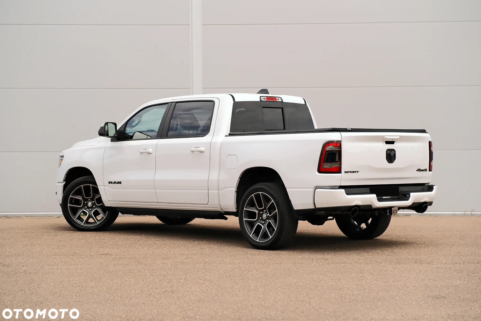 RAM 1500 5.7 Crew Cab Shortbed Laramie Sport - 15