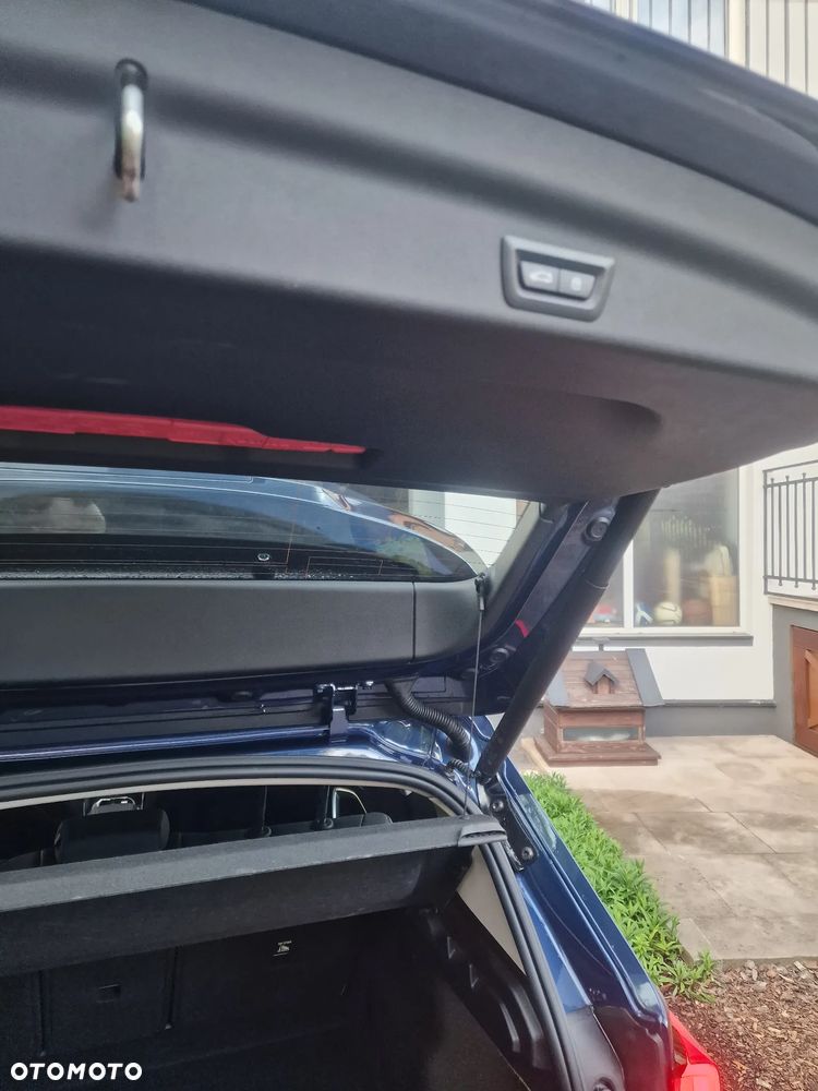 BMW iX1 xDrive30 66.5kWh xLine - 31