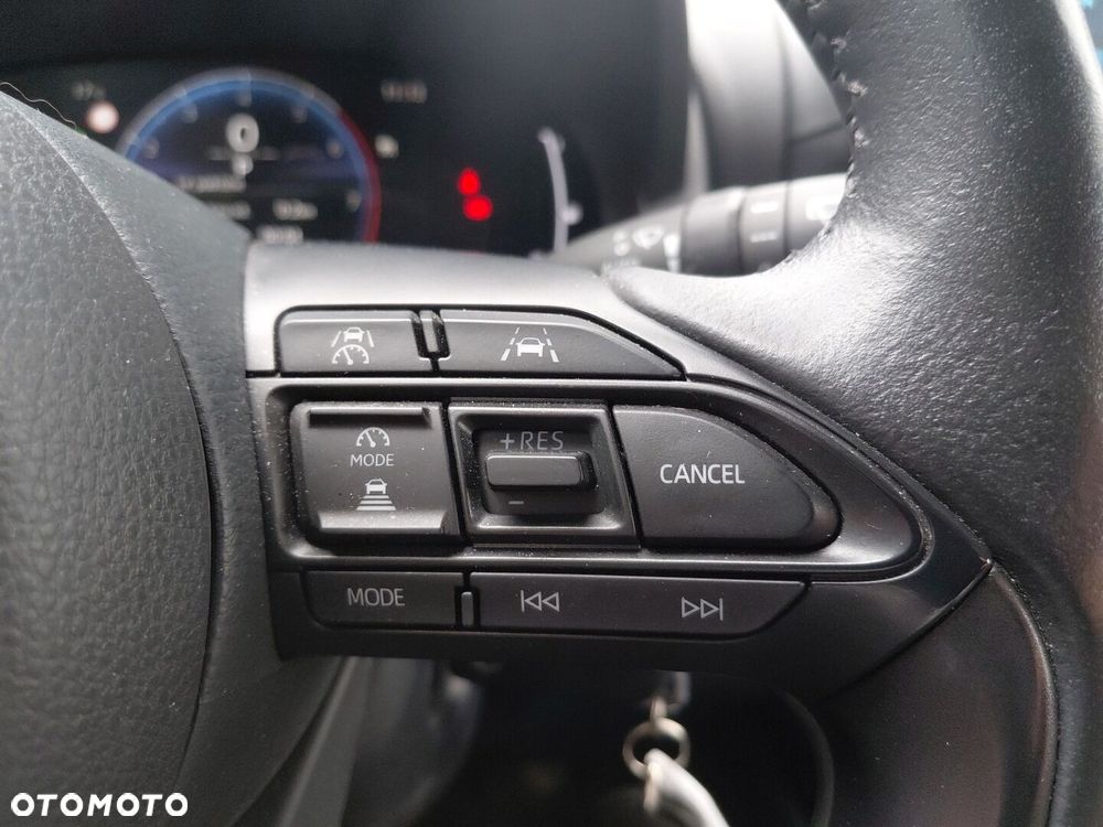 Toyota Yaris Hybrid 1.5 Style - 23