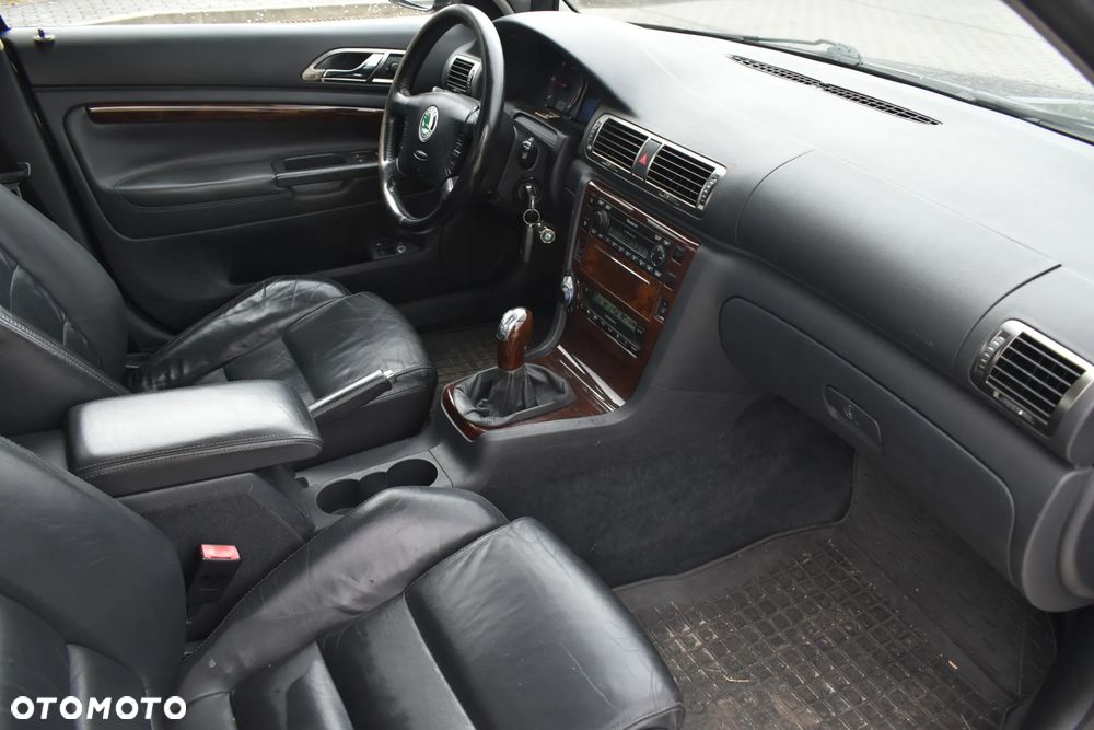 Skoda Superb 2.0 TDI DPF Platinum - 18