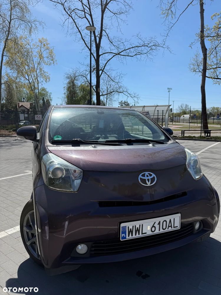 Toyota iQ 1.0 - 2