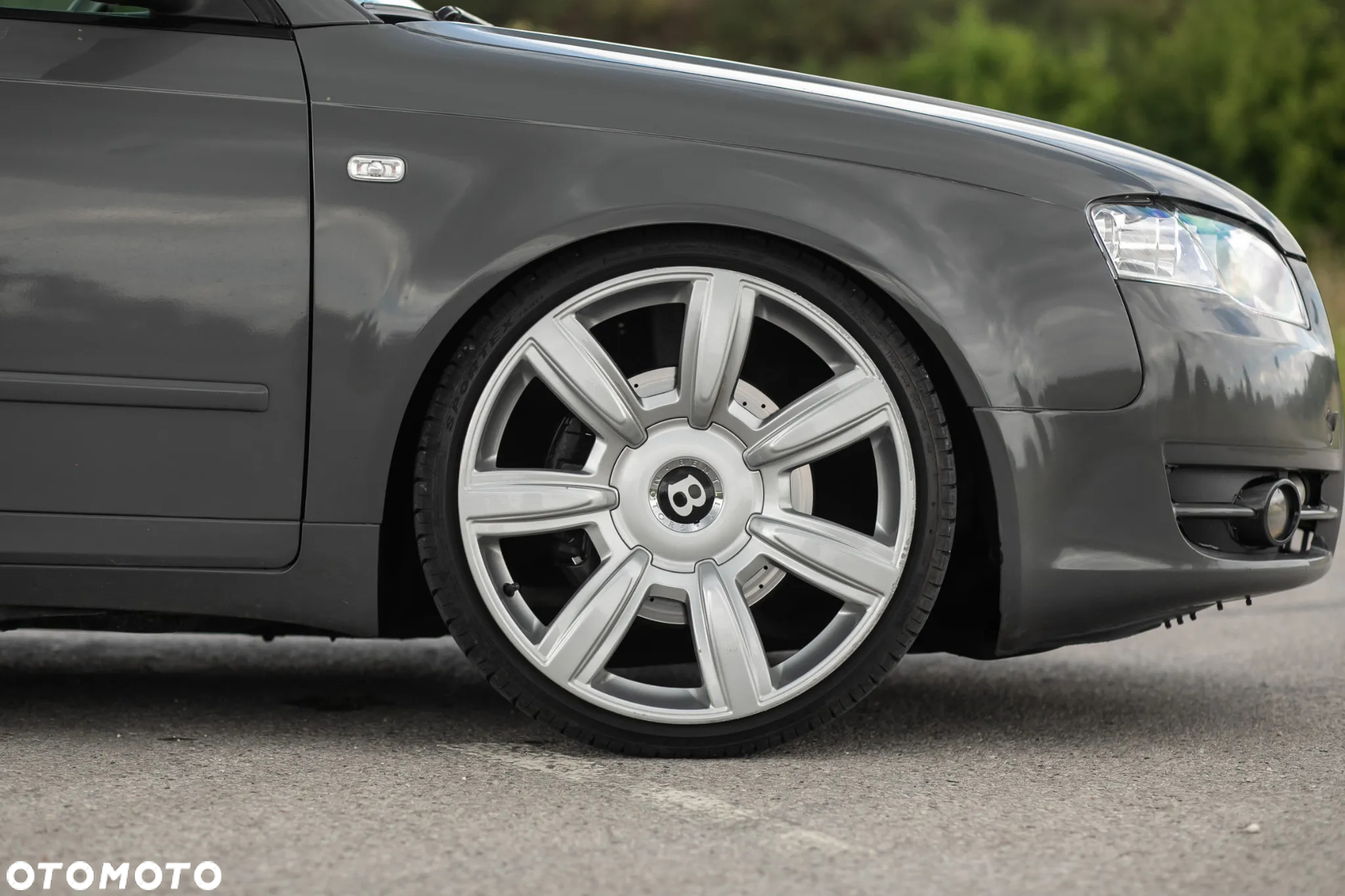 Audi A4 2.0T FSI Quattro - 9