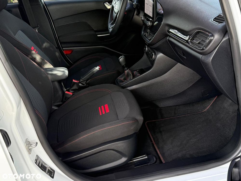 Ford Fiesta - 20