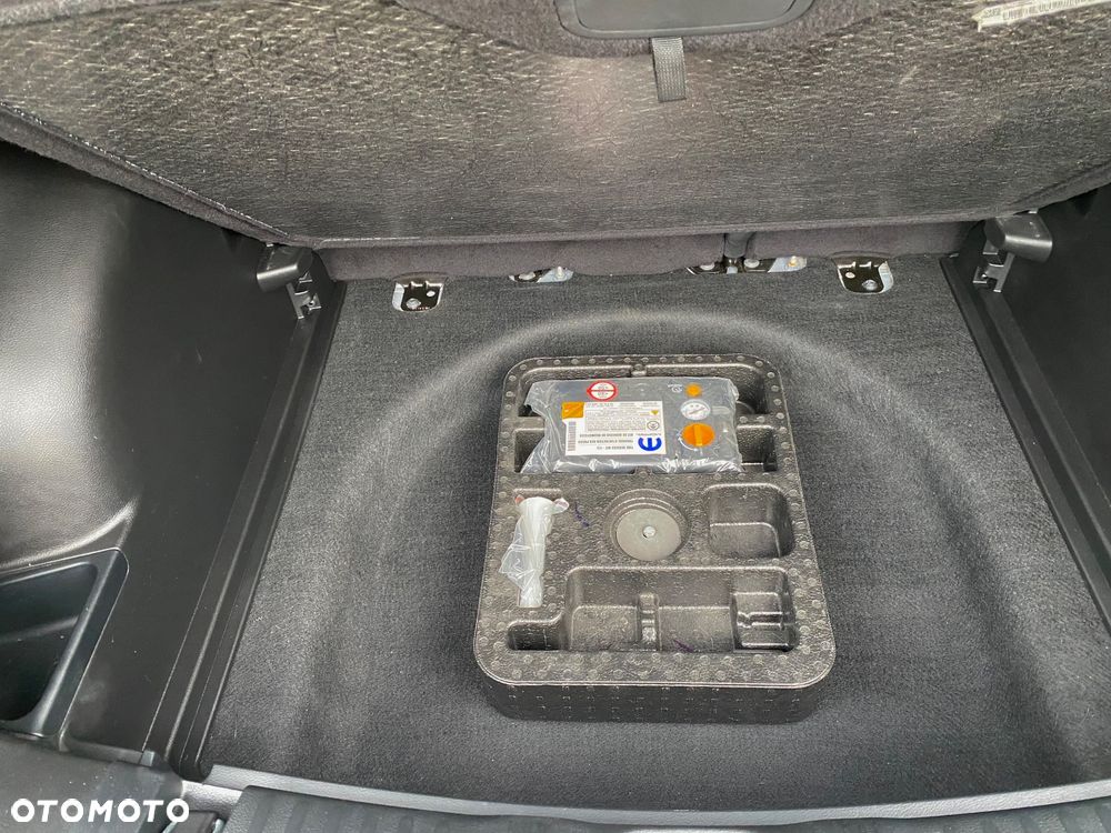 Jeep Compass - 25