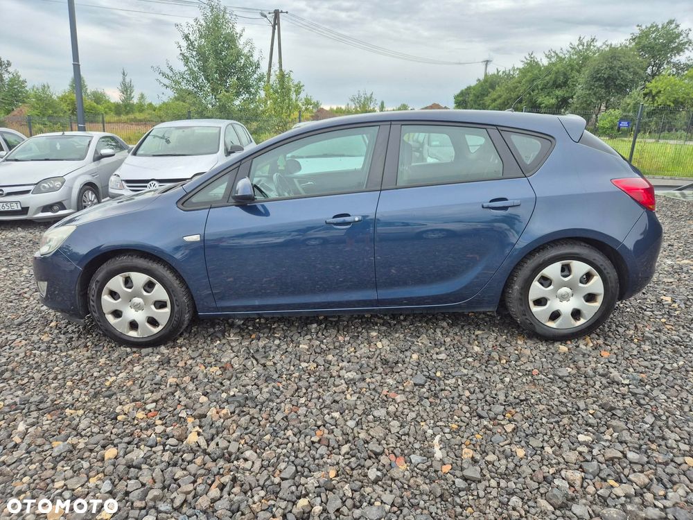 Opel Astra 1.6 Essentia - 3