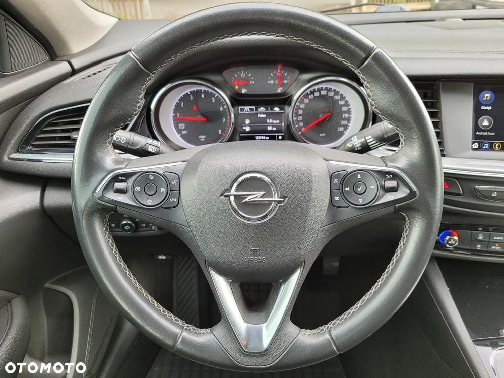 Opel Insignia 1.5 T Innovation S&S - 11