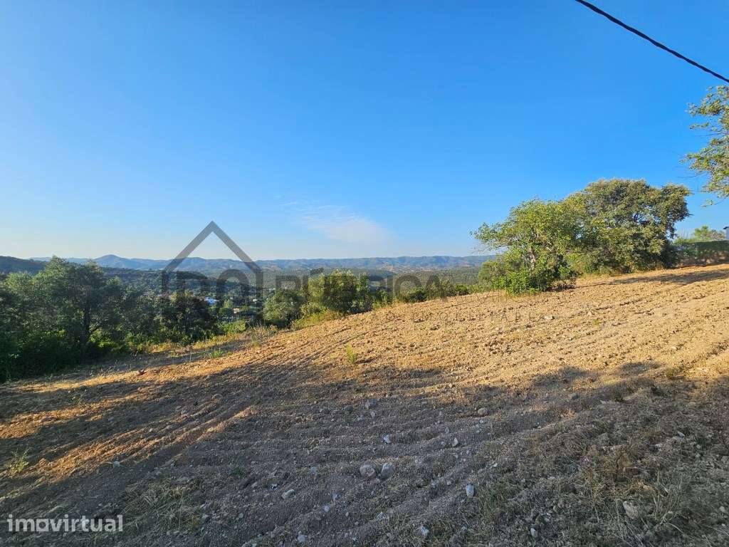 Terreno em zona urbana tipo C com vista serra - Grande imagem: 2/15