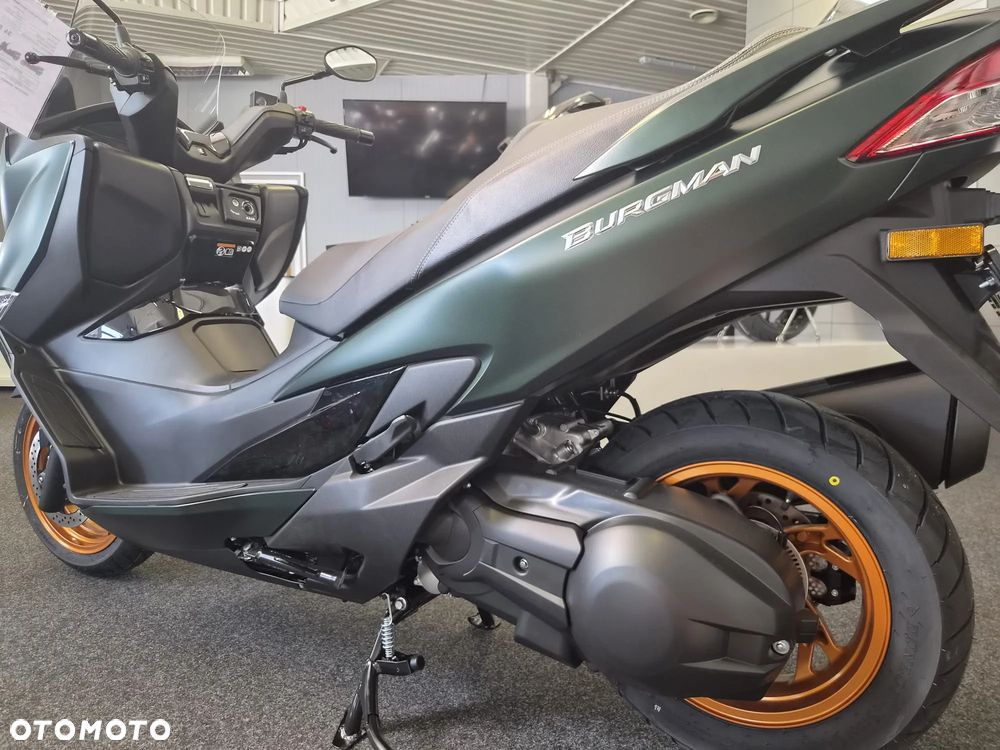 Suzuki Burgman - 10