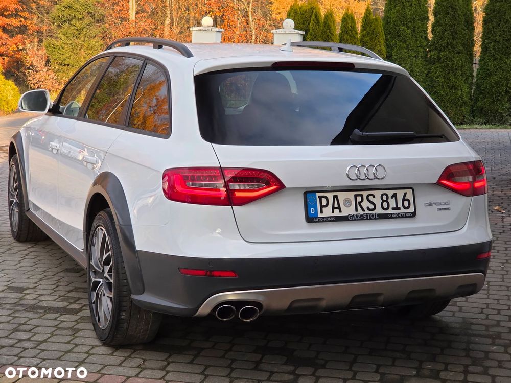 Audi A4 Allroad 2.0 TDI DPF S tronic - 11