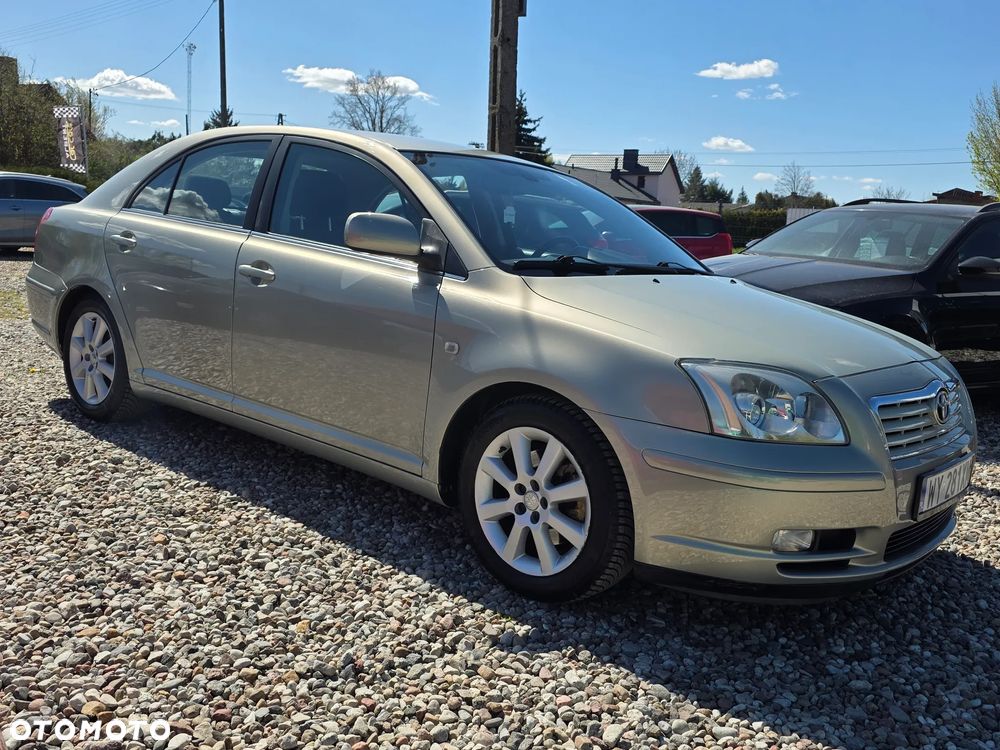 Toyota Avensis 2.0 VVT-i Sol - 5
